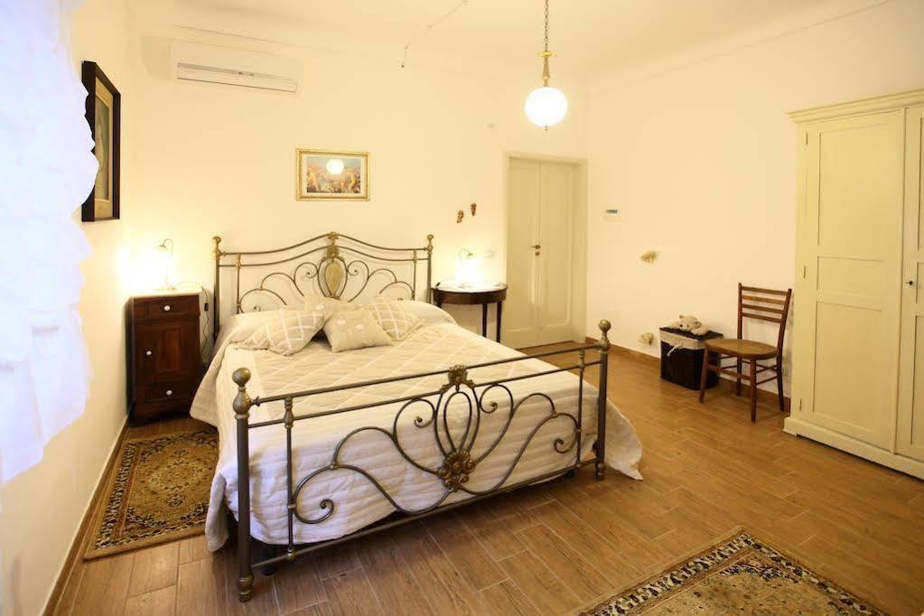 Agriturismo Serrafiori Casa Serrafiori Eksteriør bilde